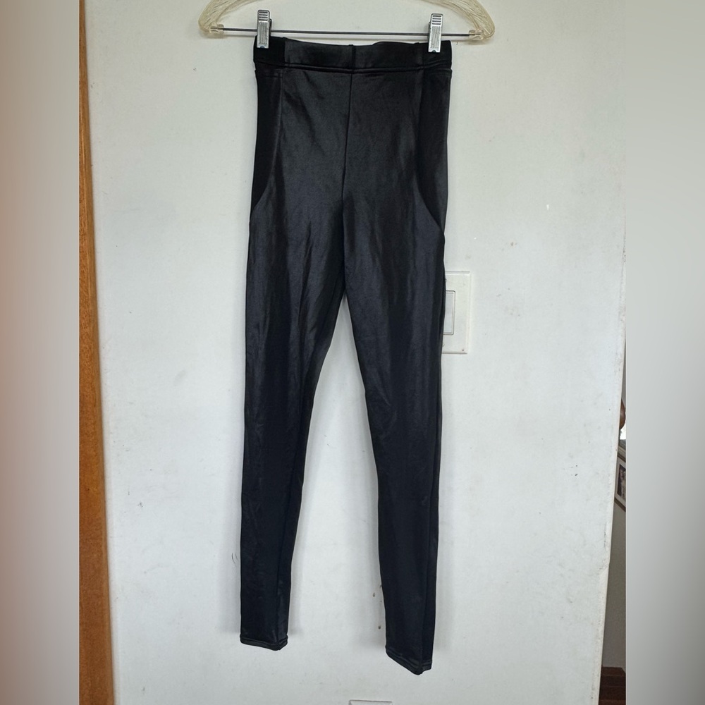 Blackmilk Wet Look High Waisted Pocket Black Leggings Small - Picture 9 of 11